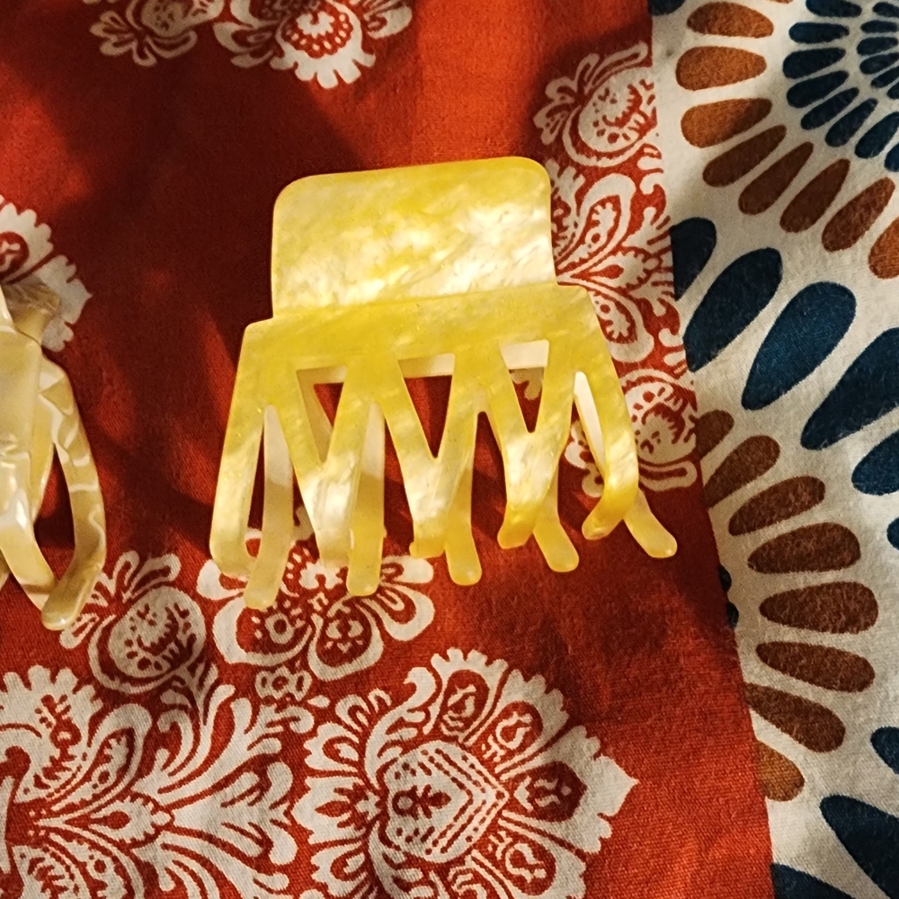 Assorted Hair Accessories Set - Picture 7 of 12